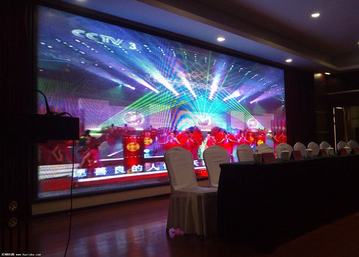 P3.91mm Full Color Rental LED Screen 6000cd/m2 Luminosità