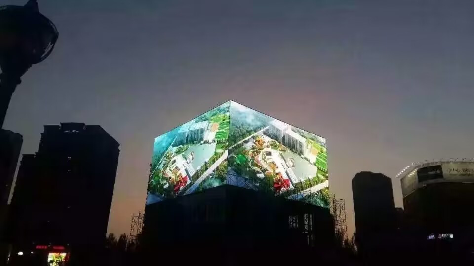 Display LED ad alta risoluzione p10 all'aperto a colori pieni con prestazioni stabili per il segnale di trasmissione televisiva 10mm Pixel Pitch 7000 cd/m2 Luminosità 16.7 milioni di colori IP65/IP54 Protezione 800W/m2 Potenza massima