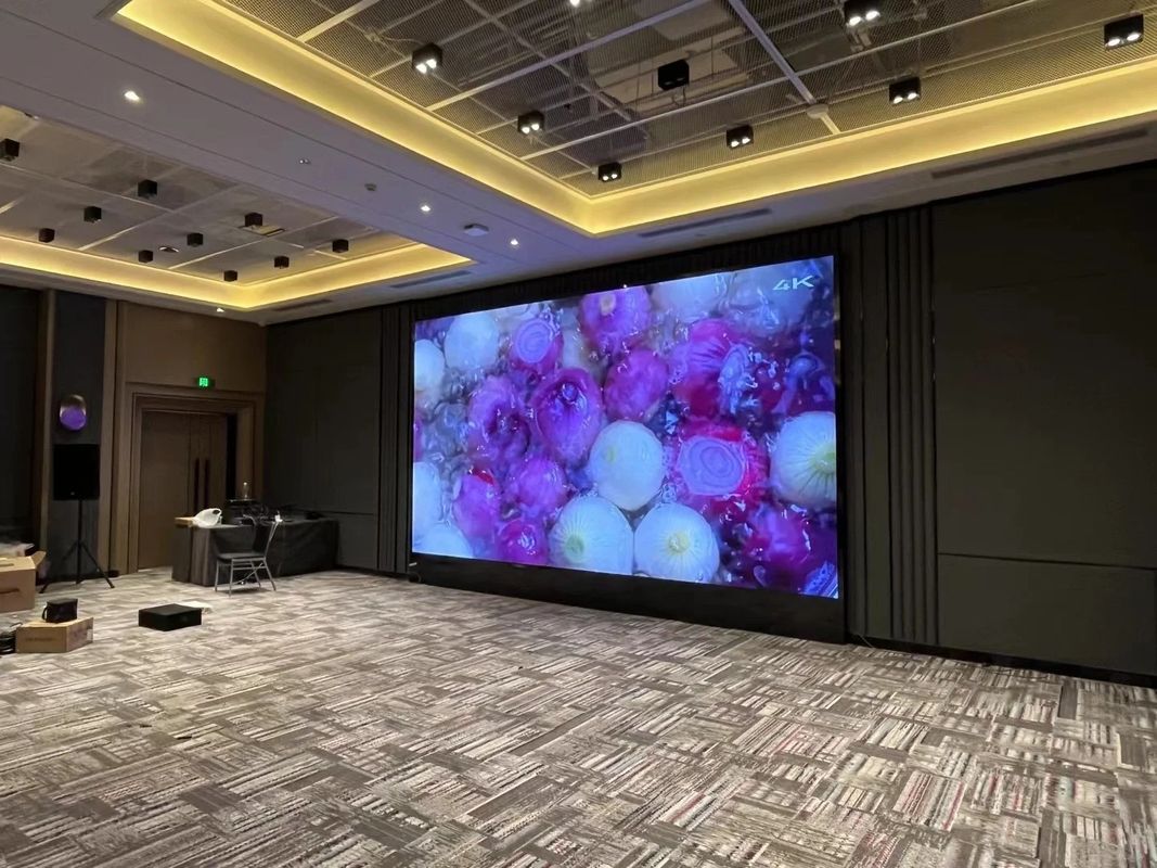 Pannello LED a montaggio superficiale con prestazioni di lunga durata con LED SMD3528 standard e livello di protezione IP43