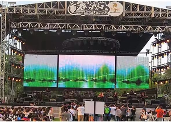 Display interno SMD LED P2 Small Pitch High Resolution HD Flexible Screen all'aperto