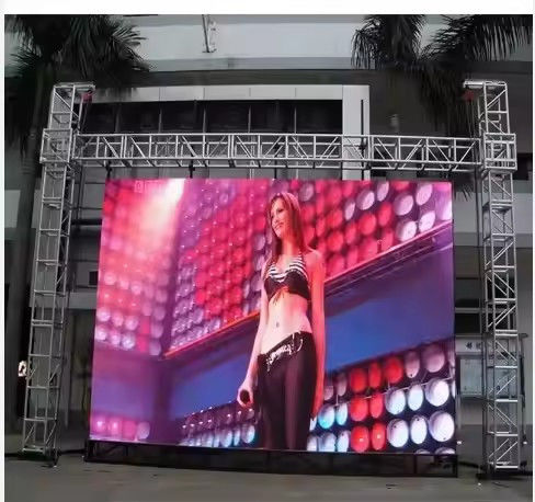 Schermo pubblicitario LED per esterni P10, impermeabile IP65, luminosità 5000cd