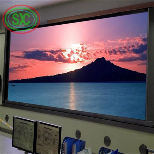 Display LED a colori per interni a 3 periodi con risoluzione del modulo 128*64 punti e densità di 160000 punti/m2