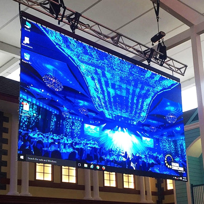 Dimensione dello schermo personalizzabile Marketing schermi a LED con 100000 ore di durata e 2 mm Smd2727/2525/1921 forma LED