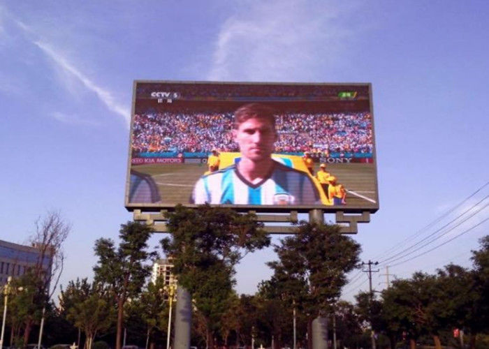 Display LED a colori per campi da calcio