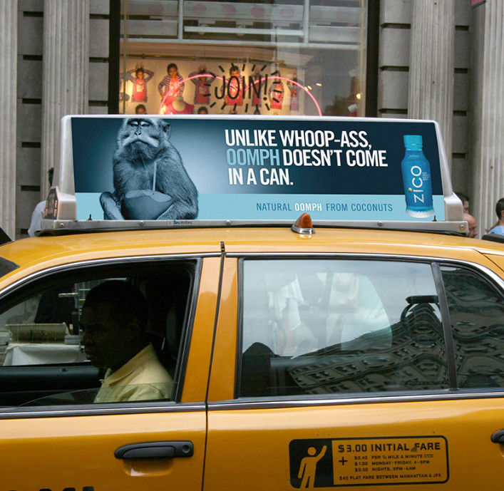 P5 all'aria aperta Display a LED a colori piatti pubblicitari a doppio lato del taxi