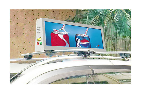 Cartellone LED per auto all'aperto a tensione continua 5V per soluzioni pubblicitarie efficaci