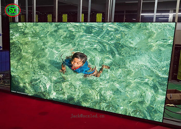 HD No-Smear Flessibile P2 P3 P4 1R1G1B SMD2121 1300cd/m2 LED Billboard