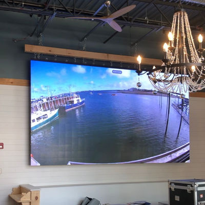 Prezzo buono P2 Indoor Full Color SMD LED Display Screen 2mm Pixel per le mostre delle sale nuziali In linea