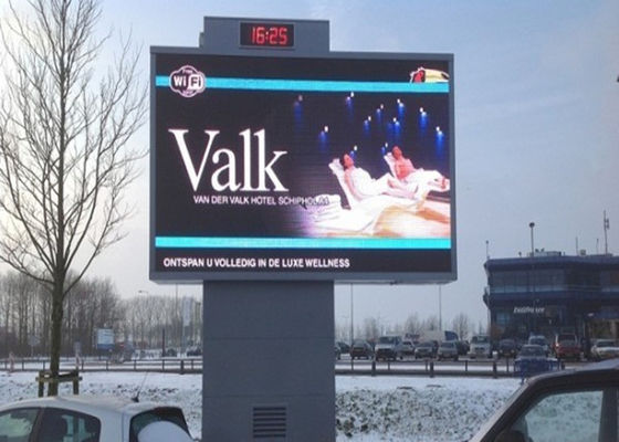 Prezzo buono P6 Full Color 5mm Pixel Pitch Doppio lato LED Billboard IP65 impermeabile in linea