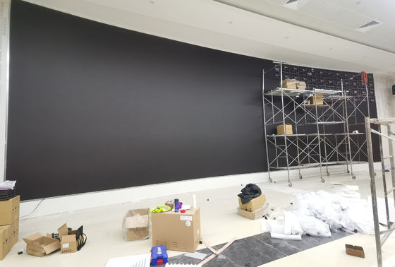 P2.5 interno 640*640mm Display LED pubblicitario a parete Servizio frontale, luminosità di 1000 nit