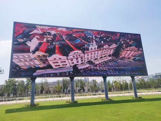 Prezzo buono Screens curvi a noleggio schermi ad alta luminosità IP65 P12 in linea