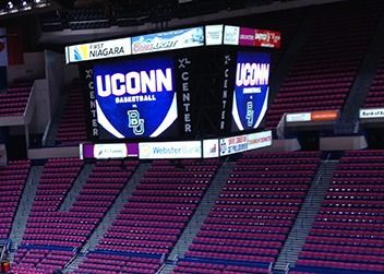 Stadio all'aperto Display a LED Grido pubblicitario P10 a colori 960*960mm Cartelloni pubblicitari