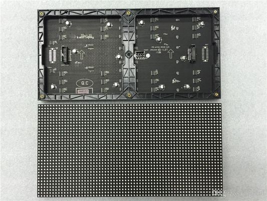 Prezzo buono Ricerca dell'interno smd2121 dell'esposizione di LED di colore pieno di pubblicità P5 IP34 1/16 in linea