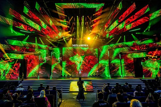 Prezzo buono Risparmio energetico Ultra-sottile P4 RGB LED Screen di noleggio Full Color Waterproof LED Screen 42500 punti/metro quadrato in linea