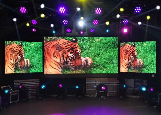 Prezzo buono Display LED a parete HD / LED Video Wall in linea
