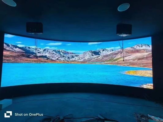 Prezzo buono il pannello locativo 3840Hz di 640x640mm su rinfresca lo schermo di visualizzazione principale sottile eccellente di colore pieno di Kinglight SMD p2.5 dell'interno in linea