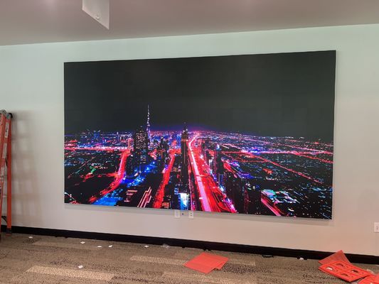 Prezzo buono Display LED GOB a colori con protezione anti-collisione, durata operativa di 100.000 ore e lunga durata garantita in linea