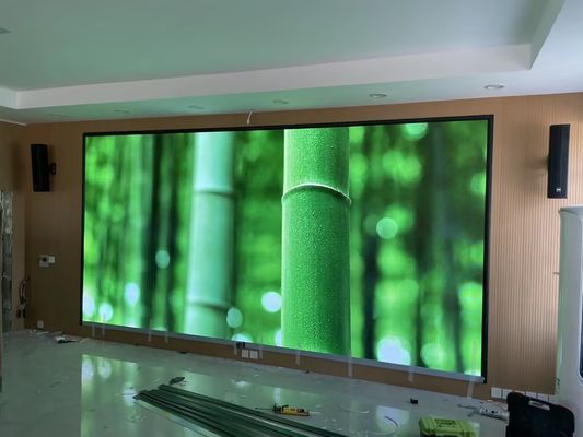 Prezzo buono Noleggio scatola in alluminio a fusione a stampo P6 SMD all'aperto schermo LED ad alta definizione impermeabile a colori unici e a doppio colore in linea