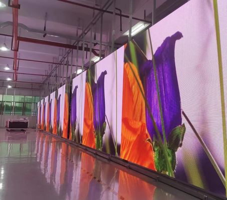 Display pubblicitario a LED a luminosità costante elevata con dimensioni del cabinet personalizzate e luminosità del bilanciamento del bianco ≥7500cd/m2