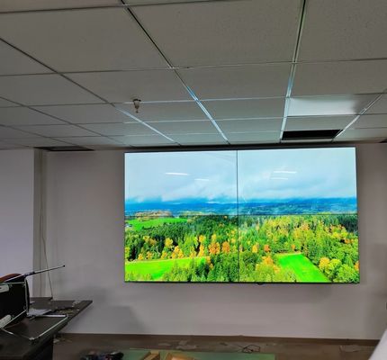 Schermo LED SMD in alluminio La perfetta combinazione di efficienza con un consumo medio di energia di 180W/m2