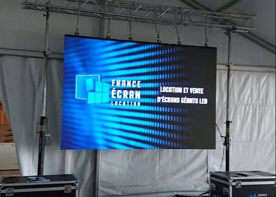 Prezzo buono HD Full Color SMD LED Screen Indoor P5 1/16 Scansione adatta per manifesti pubblicitari in linea