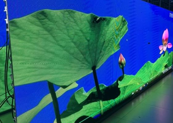 Rivoluziona la tua comunicazione con i tabelloni digitali alimentati da Led Standard Real Pixel 1R1G1B