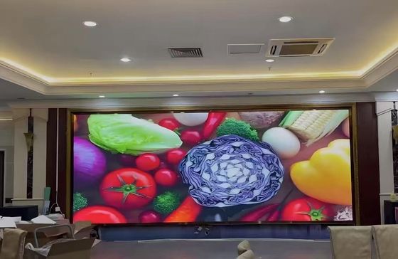 Display a LED a colori interiori SMD P3 con configurazione di pixel da 3 mm e 111111 pixel/m2 per immagini chiare e vivaci