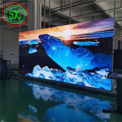 Display LED multicolore esterno personalizzato con configurazione di pixel RGB 3in1 e dimensione dello schermo personalizzata