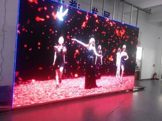 Prezzo buono p2 interno 640x640mm armadio led schermo video muro con 3840hz tasso di aggiornamento e 600 luminosità In linea