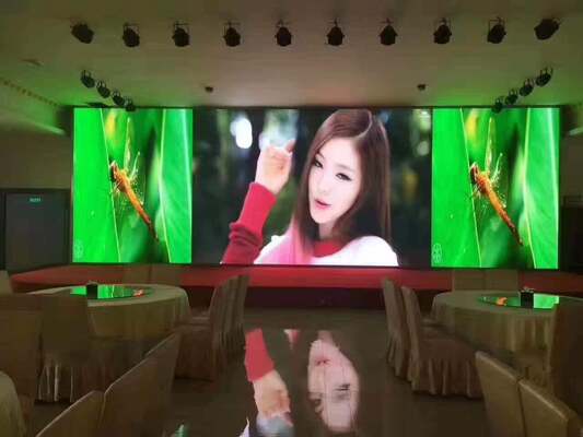Prezzo buono Display LED HD interno 640*640mm armadio in alluminio a fusione a stampa e frequenza di aggiornamento 3840hz In linea