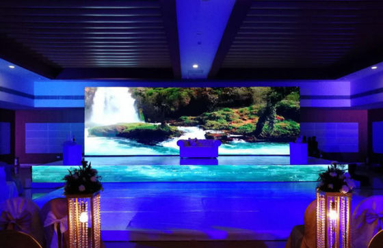 Prezzo buono IP65 Noleggio Esterno Full Color LED Noleggio schermo 1024mm * 1024mm Dimensione del modulo in linea