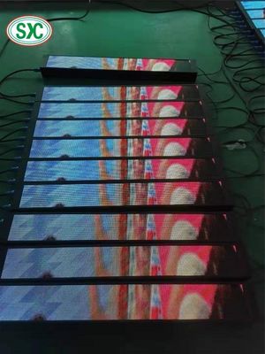 Prezzo buono P4 ha personalizzato l'isolato LED Dance Floor dello schermo della scala del LED per la pubblicità di nozze in linea