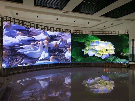 Prezzo buono Display a LED a colori interni P4 in linea