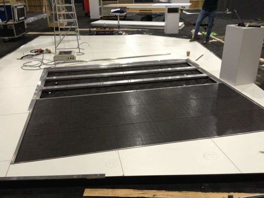 Prezzo buono Fase portatile sottile eccellente 1800cd/m2 LED Dance Floor in linea