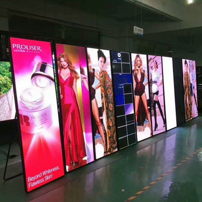 Prezzo buono Display di cartelloni a LED in pannello di alluminio da 680x2000 mm per vetrine in linea