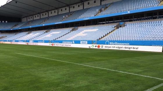 Prezzo buono La pubblicità all'aperto digitale di sport dell'esposizione principale P8 dello stadio di football americano dei tabelloni per le affissioni del LED ha condotto lo schermo principale perimetro del bordo del segno in linea