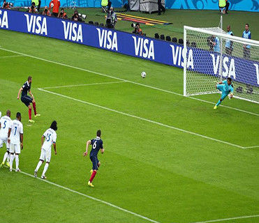 Prezzo buono Il colore pieno all'aperto dello stadio il LED Display960x960mm P8 millimetro ha condotto il perimetro all'aperto morbido dello stadio di football americano della maschera P8 dell'esposizione in linea