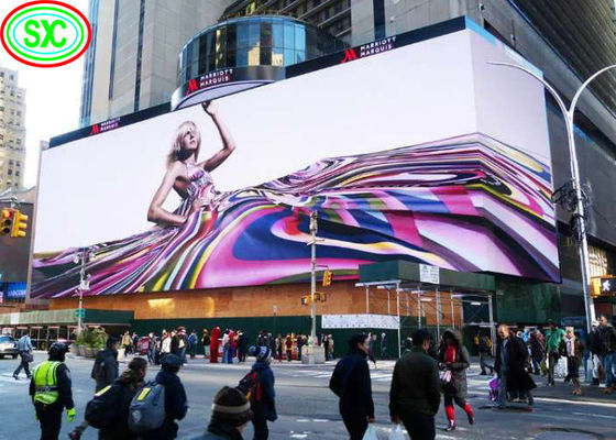 Display LED ad alta luminosità a colori per la pubblicità commerciale 1/4 Scansione a forma di L P8 Outdoor