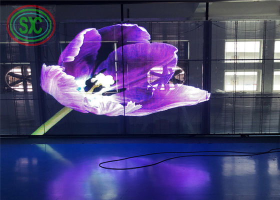 Prezzo buono Schermo LED trasparente con metodo di pilotaggio a scansione 1 per 4 e standard LED SMD2525 per prestazioni di visualizzazione luminose e brillanti In linea