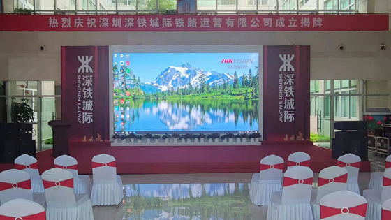 Prezzo buono il pannello locativo 3840Hz di 640x640mm su rinfresca lo schermo di visualizzazione principale sottile eccellente di colore pieno di Kinglight SMD p2.5 dell'interno in linea