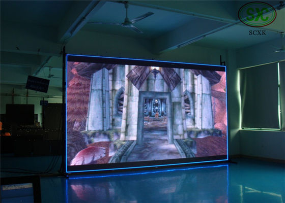 Prezzo buono Esposizione di LED dell'interno di colore pieno dello SPUTO SMD 3528 P10 tricolore per la pubblicità di mostra in linea