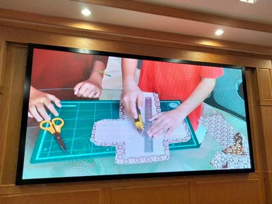 Display LED a colori interni con configurazione di pixel da 4 mm e 62500 pixel per metro quadrato per alta risoluzione