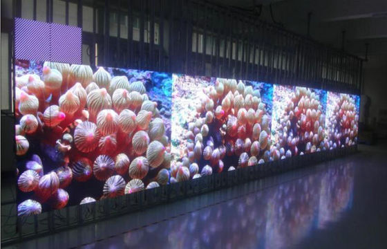 Prezzo buono Parete dell'interno dello schermo di P6 SMD LED video, garanzia di tre anni di Front Maintenance Programmable Led Display in linea